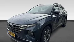 Teal blue (blauw metallic) Gebruikt 2024 Hyundai Tucson Comfort SUV | € 34.930 (Goede deal)