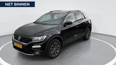 Gebruikt 2020 VW T-Roc Style SUV | € 24.640 (Eerlijke prijs)