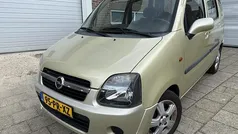 Geel Gebruikt 2004 Opel Agila Hatchback | € 995 (Goede deal)