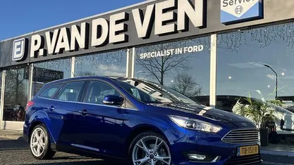 Blauw (metallic) Gebruikt 2018 Ford Focus Titanium Stationwagen | € 11.950 (Super prijs)