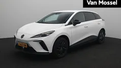 Wit Gebruikt 2023 MG MG4 EV Hatchback | € 18.495 (Eerlijke prijs)