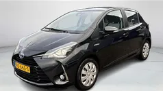 Gebruikt 2018 Toyota Yaris Hybrid Design Hatchback | € 15.450 (Eerlijke prijs)
