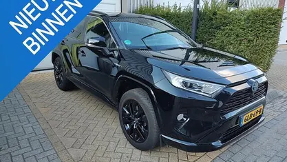 Zwart Gebruikt 2021 Toyota RAV4 Edition SUV | € 30.950 (Eerlijke prijs)