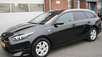 Occasion Kia Ceed 101 PK (74 kW) 2023 Hatchback