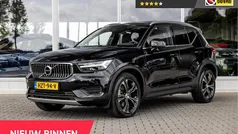 Zwart Gebruikt 2022 Volvo XC40 Inscription SUV | € 35.745 (Eerlijke prijs)