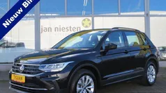 Gebruikt 2021 VW Tiguan Life SUV | € 27.950 (Eerlijke prijs)