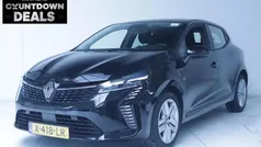 Zwart Gebruikt 2023 Renault Clio V Evolution Hatchback | € 18.040 (Eerlijke prijs)