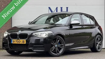 Zwart Gebruikt 2014 BMW M135 Hatchback | € 18.895 (Eerlijke prijs)