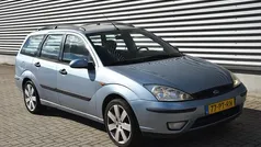 Grijs Gebruikt 2004 Ford Focus Futura Stationwagen | € 1.445 (Goede deal)