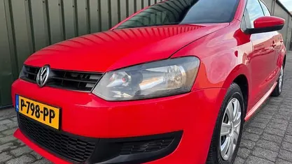 Rood Gebruikt 2009 VW Polo Hatchback | € 3.149 (Eerlijke prijs)