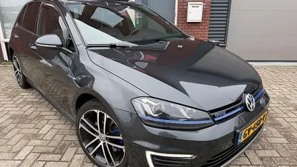Gebruikt 2015 VW Golf VII GTE Hatchback | € 6.999 (Eerlijke prijs)
