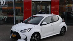 Gebruikt 2024 Toyota Yaris Hybrid Hatchback | € 23.640 (Eerlijke prijs)
