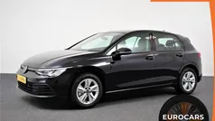 Gebruikt 2021 VW Golf VIII Life Hatchback | € 19.940 (Goede deal)