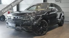 Zwart Gebruikt 2021 VW Touareg R SUV | € 57.900 (Eerlijke prijs)