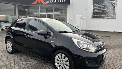 Occasion Kia Rio Comfort 86 PK (63 kW) 2014 Zwart (metallic) Hatchback