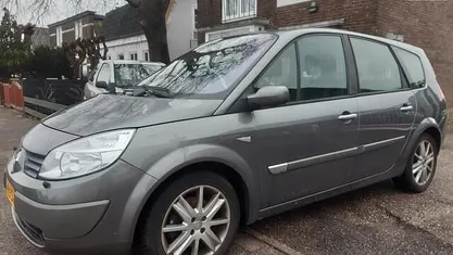 Occasion Renault Grand Scénic II Luxe 135 PK (99 kW) 2004 MPV