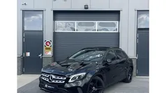 Zwart Gebruikt 2019 Mercedes GLA200 Urban SUV | € 25.450 (Eerlijke prijs)