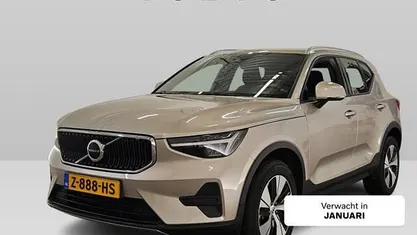 Grijs Occasion 2024 Volvo XC40 Core SUV | € 40.899 (Eerlijke prijs)