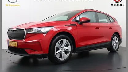 Rood Gebruikt 2023 Skoda Enyaq iV SUV | € 21.895 (Goede deal)