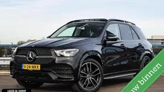 Zwart (metallic) Gebruikt 2019 Mercedes GLE400 Van | € 62.950 (Eerlijke prijs)