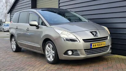Occasion Peugeot 5008 GTi 156 PK (114 kW) 2010 Grijs MPV