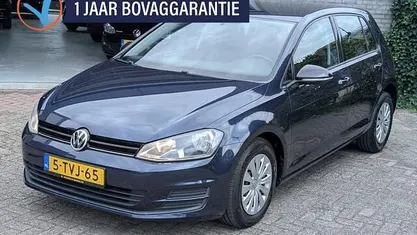Blauw Gebruikt 2014 VW Golf VII Trendline Hatchback | € 9.400 (Eerlijke prijs)