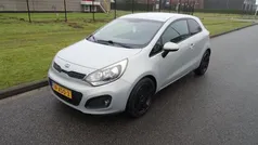 Beige Gebruikt 2012 Kia Rio Hatchback | € 2.995 (Eerlijke prijs)