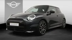Gebruikt 2024 Mini Cooper SE Hatchback | € 37.450 (Eerlijke prijs)