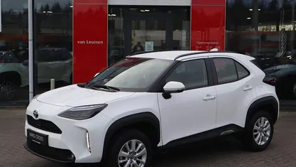 Wit Occasion 2026 Toyota Yaris Cross SUV | € 25.900 (Super prijs)