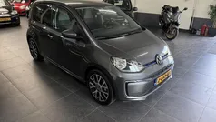 Gebruikt 2022 VW e-up! R-line Hatchback | € 14.999 (Super prijs)
