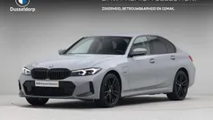 Grijs Gebruikt 2023 BMW 330e M Sport Sedan | € 39.950 (Goede deal)