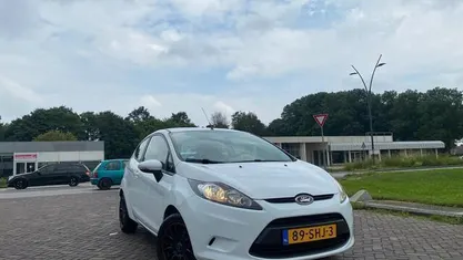 Occasion Ford Fiesta Trend 82 PK (60 kW) 2011 Wit Hatchback
