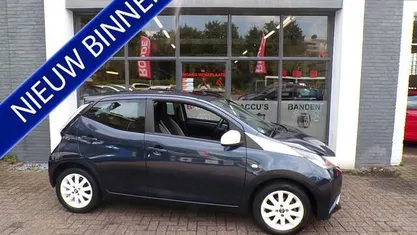 Occasion Toyota Aygo X-play 69 PK (50 kW) 2015 Hatchback