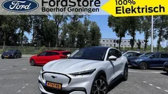 Wit Gebruikt 2022 Ford Mustang Mach-E SUV | € 34.930 (Eerlijke prijs)