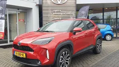 Gebruikt 2024 Toyota Yaris Cross SUV | € 27.900 (Eerlijke prijs)