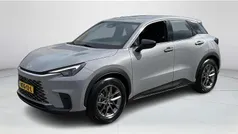 Gebruikt 2025 Lexus LBX SUV | € 38.900 (Eerlijke prijs)
