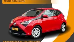 Gebruikt 2019 Toyota Aygo X-play Hatchback | € 10.850 (Eerlijke prijs)