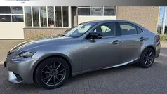 Grijs Gebruikt 2017 Lexus IS300 Sedan | € 19.895 (Eerlijke prijs)