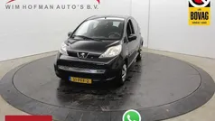 Zwart Gebruikt 2011 Peugeot 107 Hatchback | € 3.740 (Eerlijke prijs)