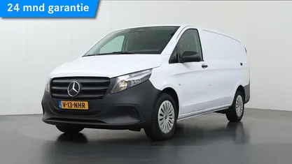 Wit Gebruikt 2024 Mercedes Vito Van | € 36.650 (Super prijs)
