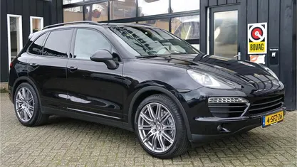 Zwart Gebruikt 2013 Porsche Cayenne SUV | € 22.589 (Eerlijke prijs)