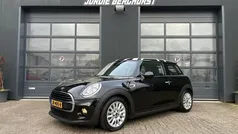 Zwart Gebruikt 2016 Mini Cooper Business Hatchback | € 12.950 (Goede deal)
