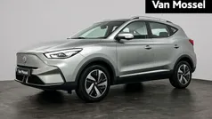 Grijs, metallic lak Gebruikt 2022 MG ZS Luxury Sedan | € 25.995 (Eerlijke prijs)