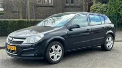 Zwart Gebruikt 2009 Opel Astra Edition Hatchback | € 2.450 (Eerlijke prijs)