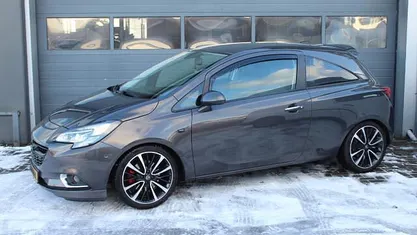 Occasion 2015 Opel Corsa Cosmo Hatchback | € 6.250 (Eerlijke prijs)