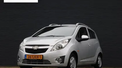 Grijs Gebruikt 2010 Chevrolet Spark LT Hatchback | € 2.440 (Goede deal)