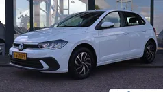 Wit Gebruikt 2024 VW Polo Life Hatchback | € 21.595 (Eerlijke prijs)