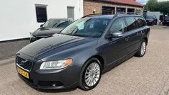 Grijs Gebruikt 2008 Volvo V70 Momentum Stationwagen | € 9.995 (Eerlijke prijs)