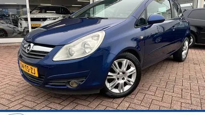 Blauw Gebruikt 2007 Opel Corsa Cosmo Hatchback | € 3.950 (Eerlijke prijs)