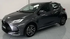 Grijs Gebruikt 2021 Toyota Yaris Hybrid Hatchback | € 22.145 (Eerlijke prijs)